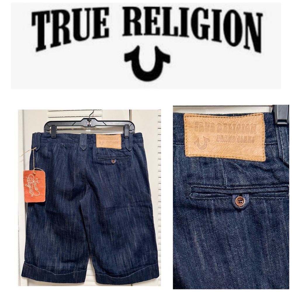 NEW - True Religion Dark Blue Cropped Jeans
Capris Women's Size 30